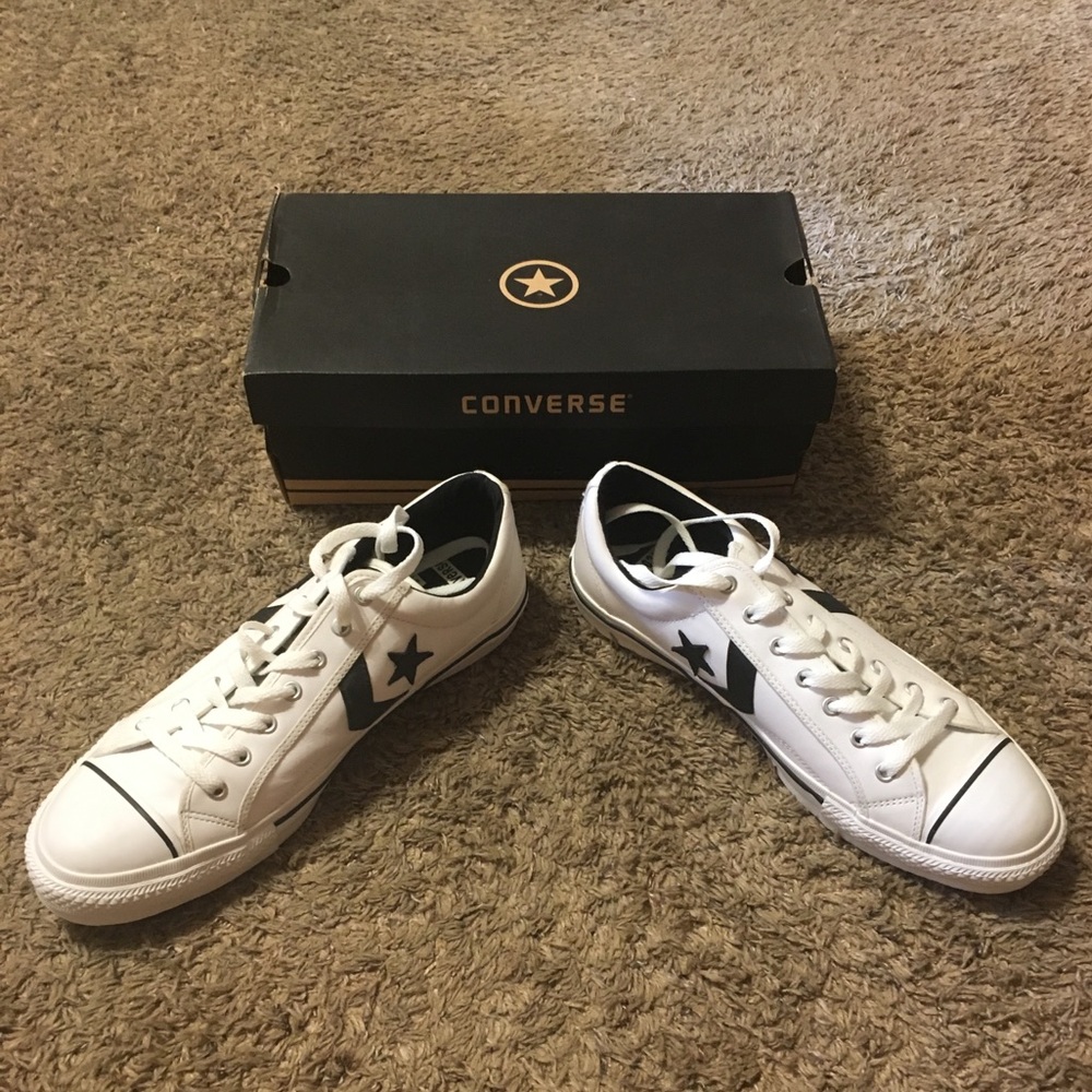 Converse Men’s Star Player 75 ox Shoes size 11.